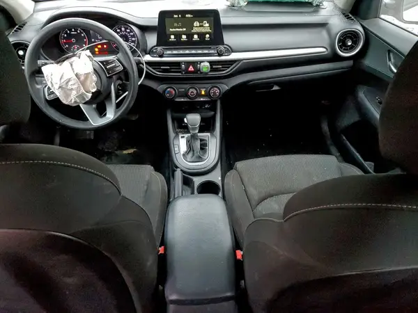 3KPF24AD4ME335160 2021 KIA FORTE - Image 8
