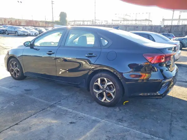 3KPF24AD4ME335370 2021 KIA FORTE - Image 2