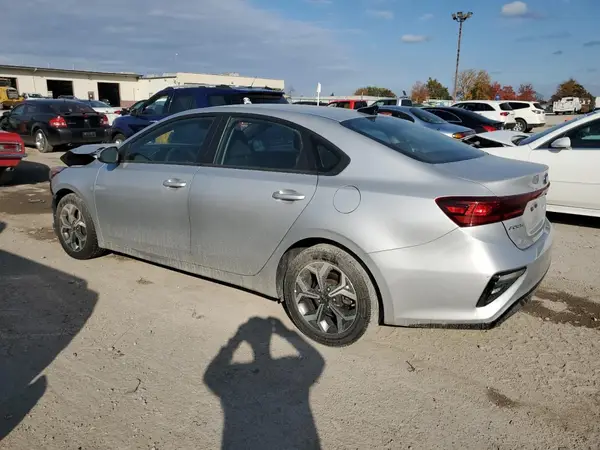 3KPF24AD4ME338267 2021 KIA FORTE - Image 2
