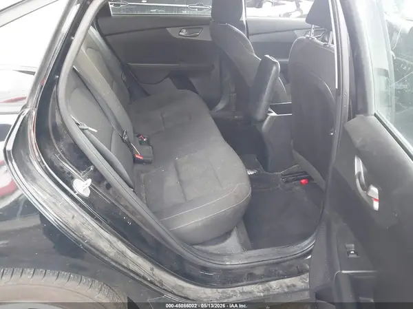 3KPF24AD4ME338737 2021 KIA FORTE - Image 8
