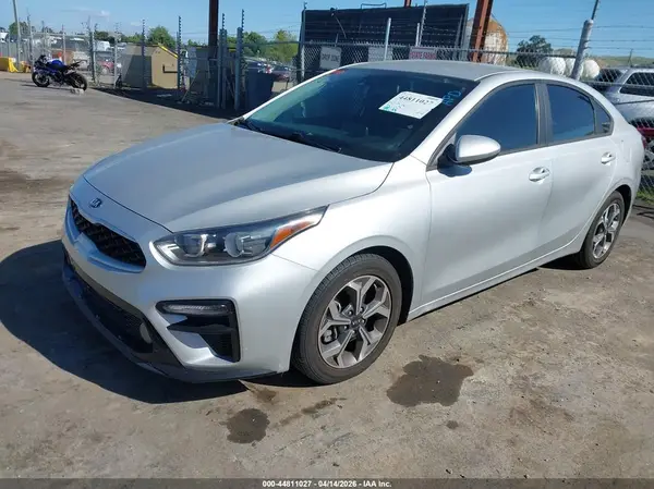 3KPF24AD4ME338821 2021 KIA FORTE - Image 2