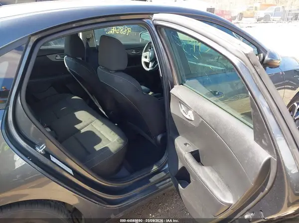 3KPF24AD4ME339550 2021 KIA FORTE - Image 8