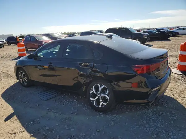3KPF24AD4ME341072 2021 KIA FORTE - Image 2