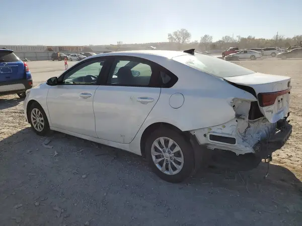 3KPF24AD4ME345168 2021 KIA FORTE - Image 2