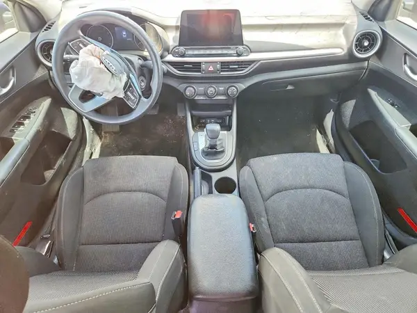 3KPF24AD4ME345607 2021 KIA FORTE - Image 8