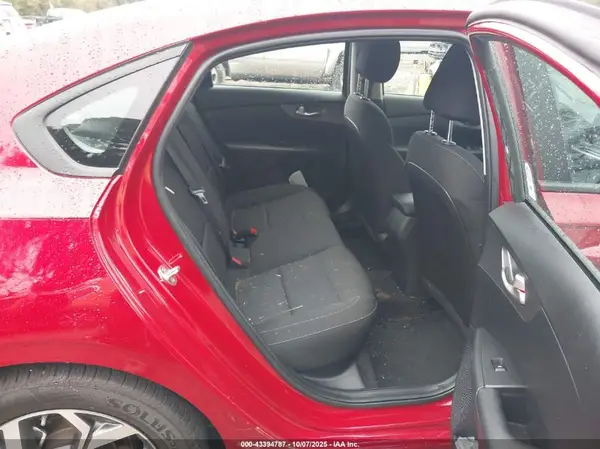 3KPF24AD4ME346238 2021 KIA FORTE - Image 8