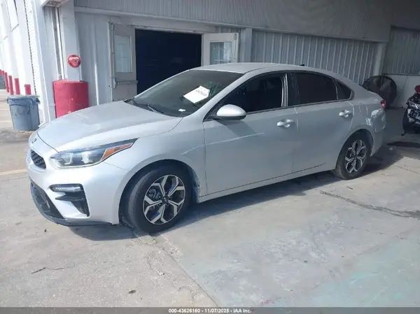 3KPF24AD4ME346501 2021 KIA FORTE - Image 2