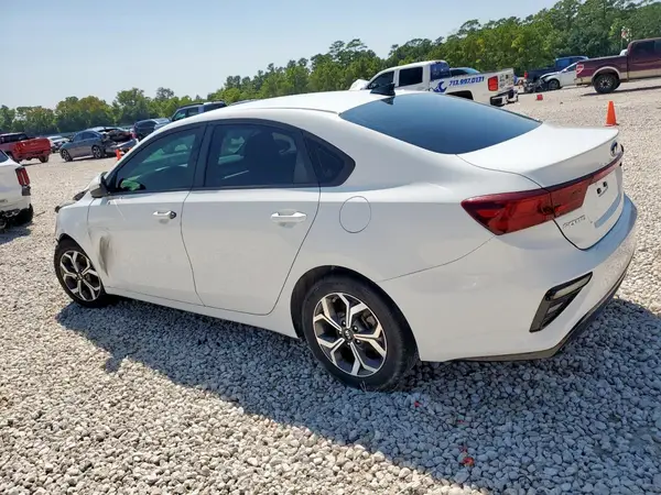 3KPF24AD4ME349351 2021 KIA FORTE - Image 2