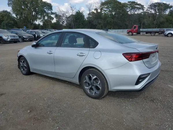 3KPF24AD4ME352783 2021 KIA FORTE - Image 2