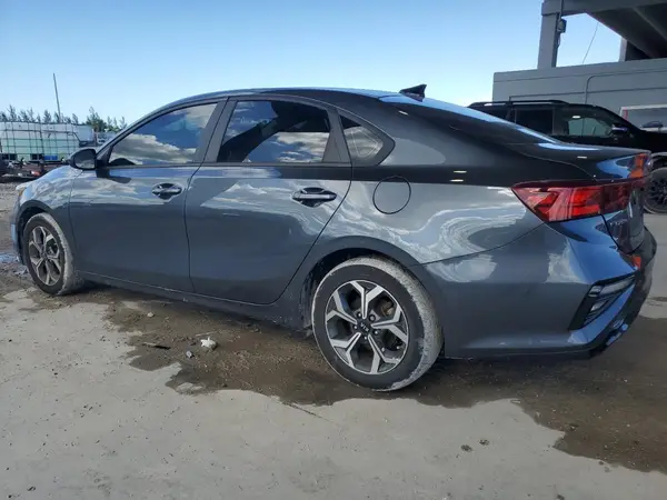 3KPF24AD4ME353948 2021 KIA FORTE - Image 2