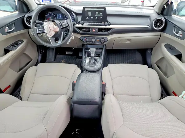 3KPF24AD4ME354386 2021 KIA FORTE - Image 8