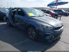 3KPF24AD4ME354565 2021 KIA FORTE