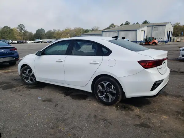 3KPF24AD4ME357871 2021 KIA FORTE - Image 2