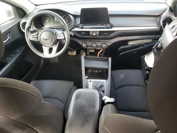 3KPF24AD4ME357871 2021 KIA FORTE - Image 8