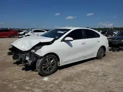 3KPF24AD4ME357952 2021 KIA FORTE