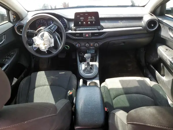 3KPF24AD4ME357952 2021 KIA FORTE - Image 8