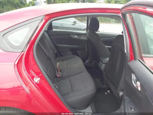 3KPF24AD4ME358762 2021 KIA FORTE - Image 8