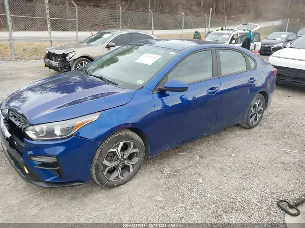 3KPF24AD4ME360155 2021 KIA FORTE - Image 2