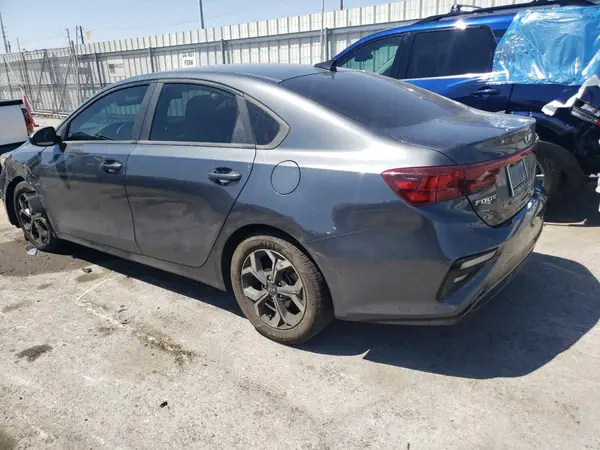 3KPF24AD4ME366487 2021 KIA FORTE - Image 2
