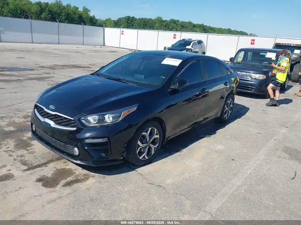 3KPF24AD4ME366988 2021 KIA FORTE - Image 2