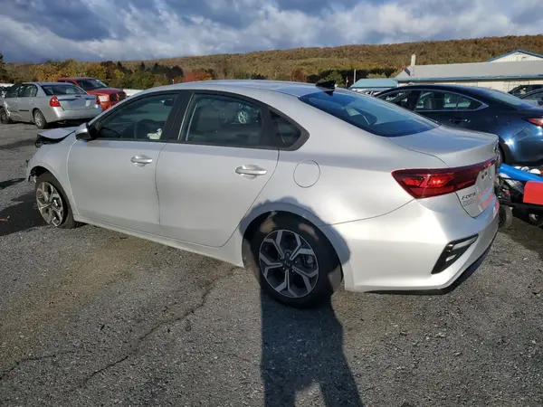 3KPF24AD4ME369468 2021 KIA FORTE - Image 2