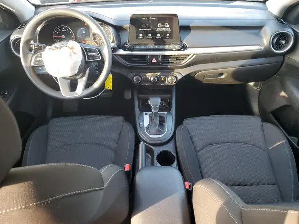 3KPF24AD4ME369468 2021 KIA FORTE - Image 8