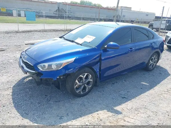 3KPF24AD4ME369986 2021 KIA FORTE - Image 2