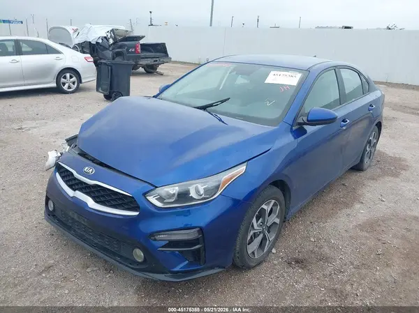 3KPF24AD4ME370197 2021 KIA FORTE - Image 2
