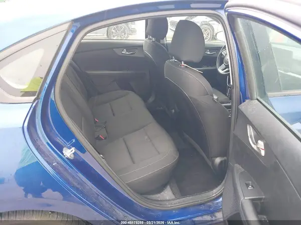 3KPF24AD4ME370197 2021 KIA FORTE - Image 8