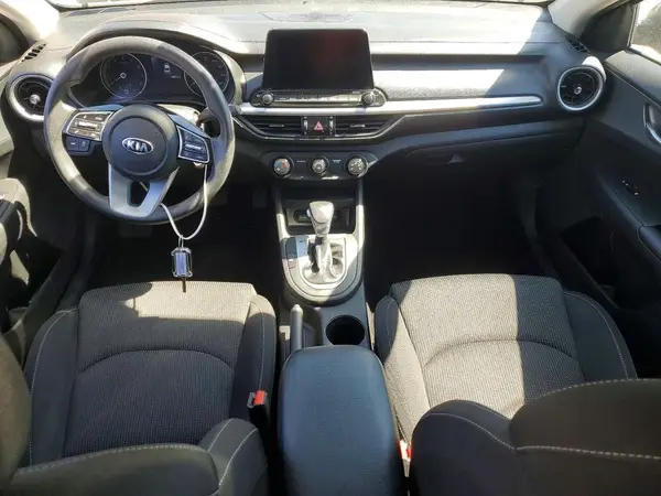 3KPF24AD4ME372502 2021 KIA FORTE - Image 8