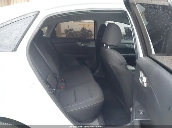 3KPF24AD4ME375710 2021 KIA FORTE - Image 8