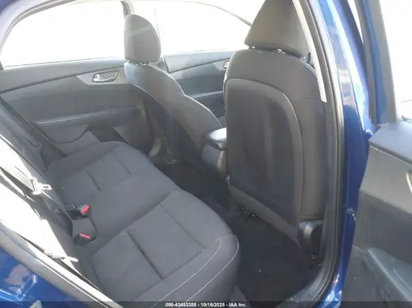 3KPF24AD4ME376128 2021 KIA FORTE - Image 8