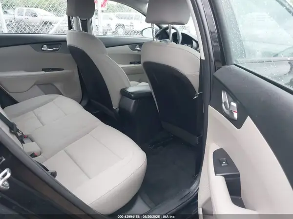 3KPF24AD4ME378347 2021 KIA FORTE - Image 8