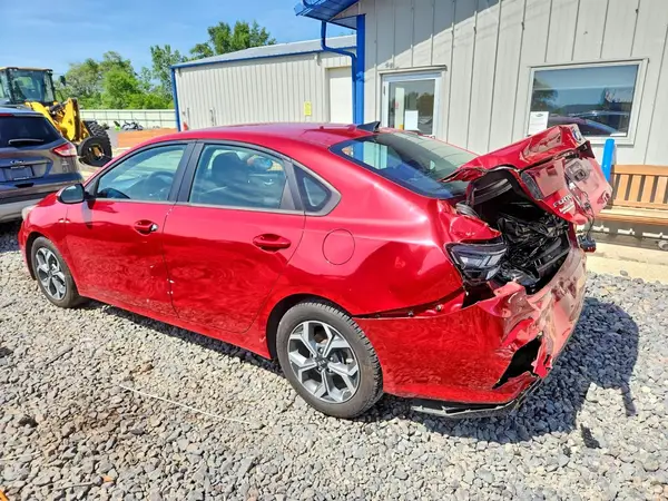 3KPF24AD4ME379675 2021 KIA FORTE - Image 2