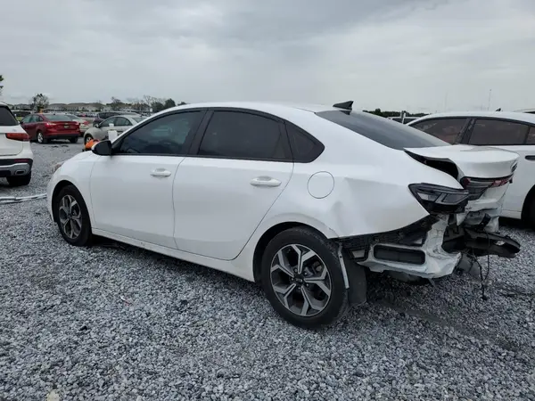 3KPF24AD4ME380308 2021 KIA FORTE - Image 2