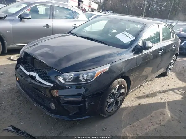 3KPF24AD4ME381412 2021 KIA FORTE - Image 2