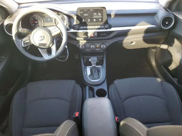 3KPF24AD4ME382592 2021 KIA FORTE - Image 8