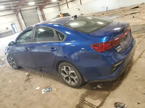 3KPF24AD4ME389641 2021 KIA FORTE - Image 2