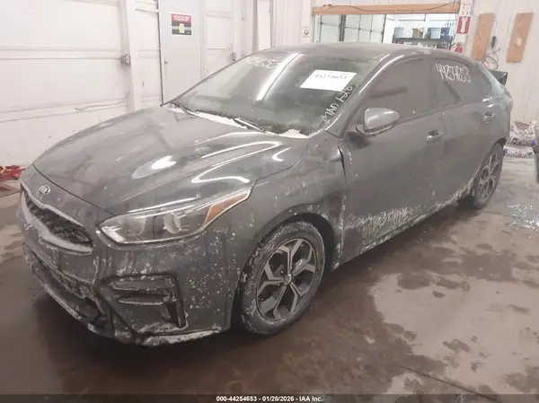 3KPF24AD4ME393253 2021 KIA FORTE - Image 2