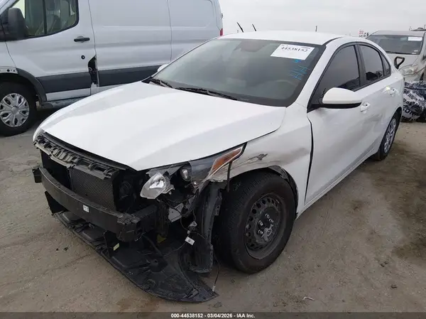 3KPF24AD4ME396704 2021 KIA FORTE - Image 2