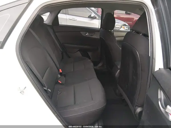 3KPF24AD4ME396704 2021 KIA FORTE - Image 8
