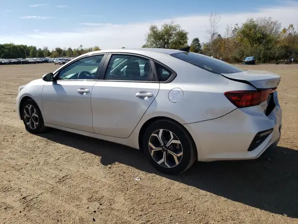 3KPF24AD4ME398873 2021 KIA FORTE - Image 2
