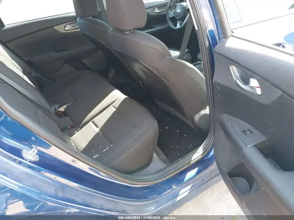 3KPF24AD4ME398923 2021 KIA FORTE - Image 8