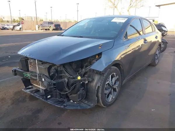 3KPF24AD4ME399523 2021 KIA FORTE - Image 2