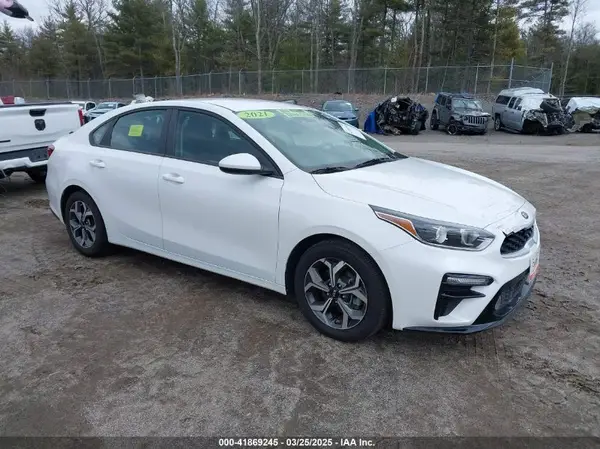 3KPF24AD4ME401187 2021 KIA FORTE - Image 1