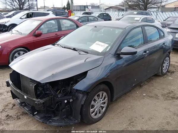 3KPF24AD4ME401593 2021 KIA FORTE - Image 2