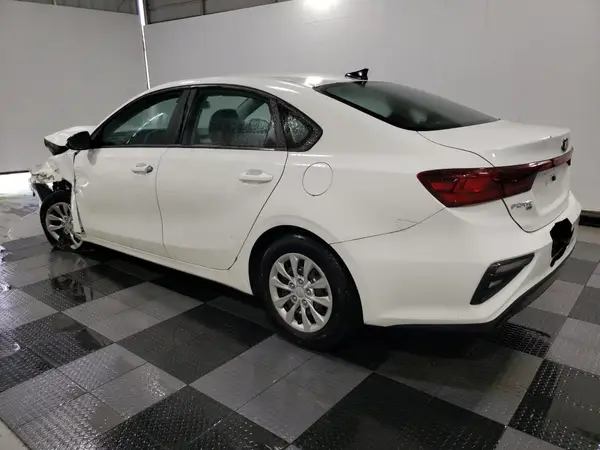 3KPF24AD4ME402727 2021 KIA FORTE - Image 2