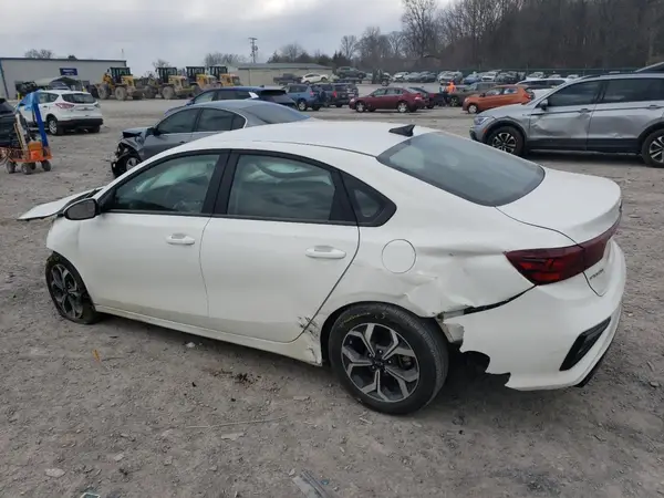 3KPF24AD4ME404672 2021 KIA FORTE - Image 2
