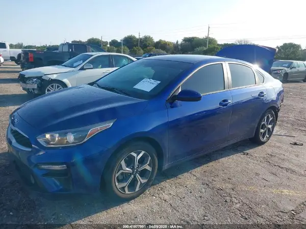 3KPF24AD4ME406468 2021 KIA FORTE - Image 2
