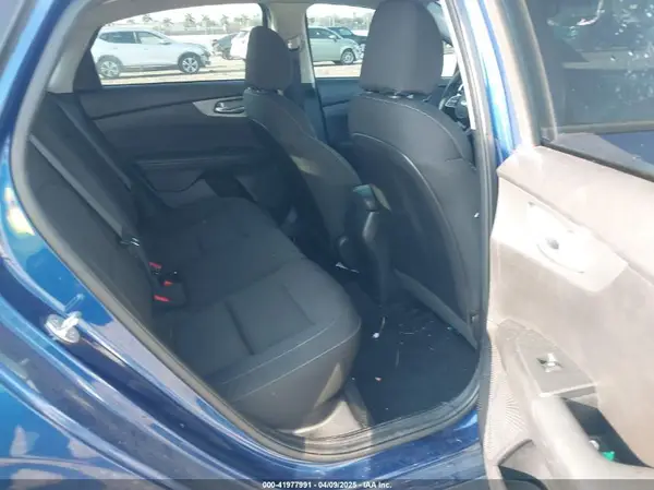 3KPF24AD4ME406468 2021 KIA FORTE - Image 8